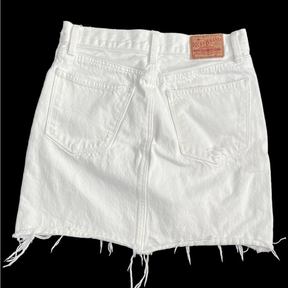 Lucky brand Old Favourite mini white denim distressed jean skirt size 24 - Picture 2 of 4